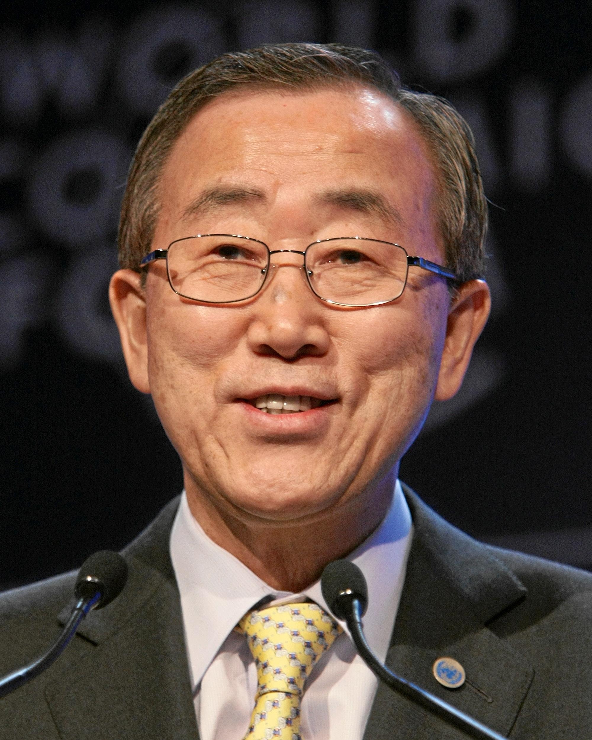 auteur Ban Ki-moon de la citation Il y a une vérité universelle, applicable à tous les pays, cultures et communautés: la violence contre les femmes n'est jamais acceptable, jamais excusable, jamais tolérable.