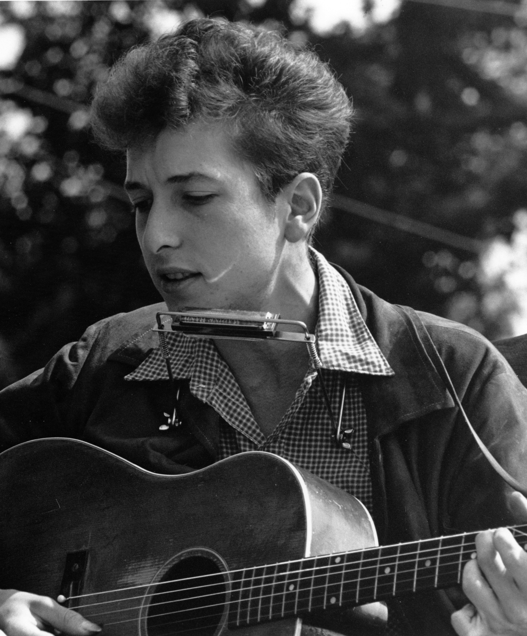 auteur Bob Dylan de la citation Vous ne pouvez pas être sage et amoureux en même temps.