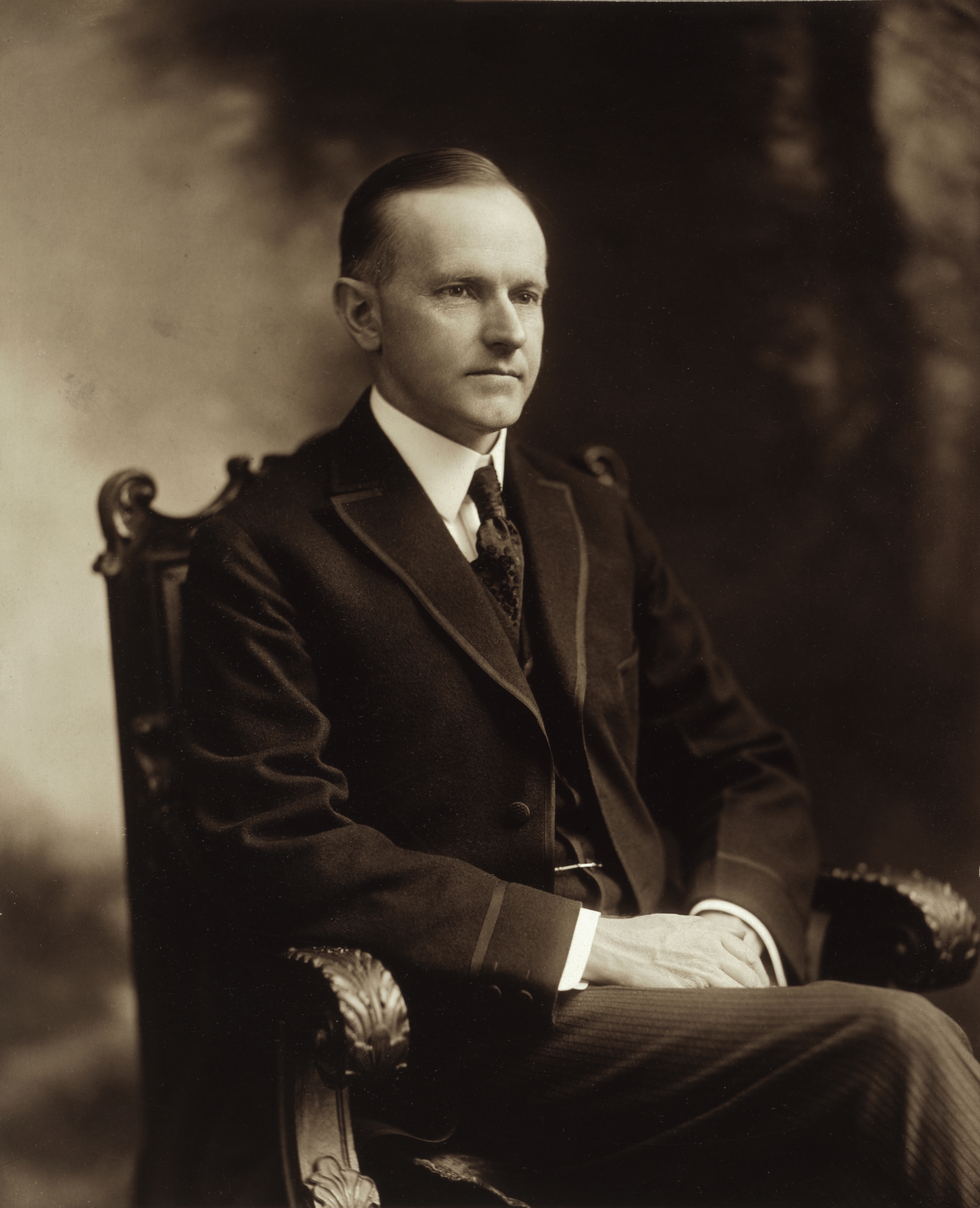 auteur Calvin Coolidge de la citation La nature humaine accorde une méfiance suffisante envers tout ce qui est étranger, afin qu'il n'y ait pas besoin d'approvisionnement artificiel.
