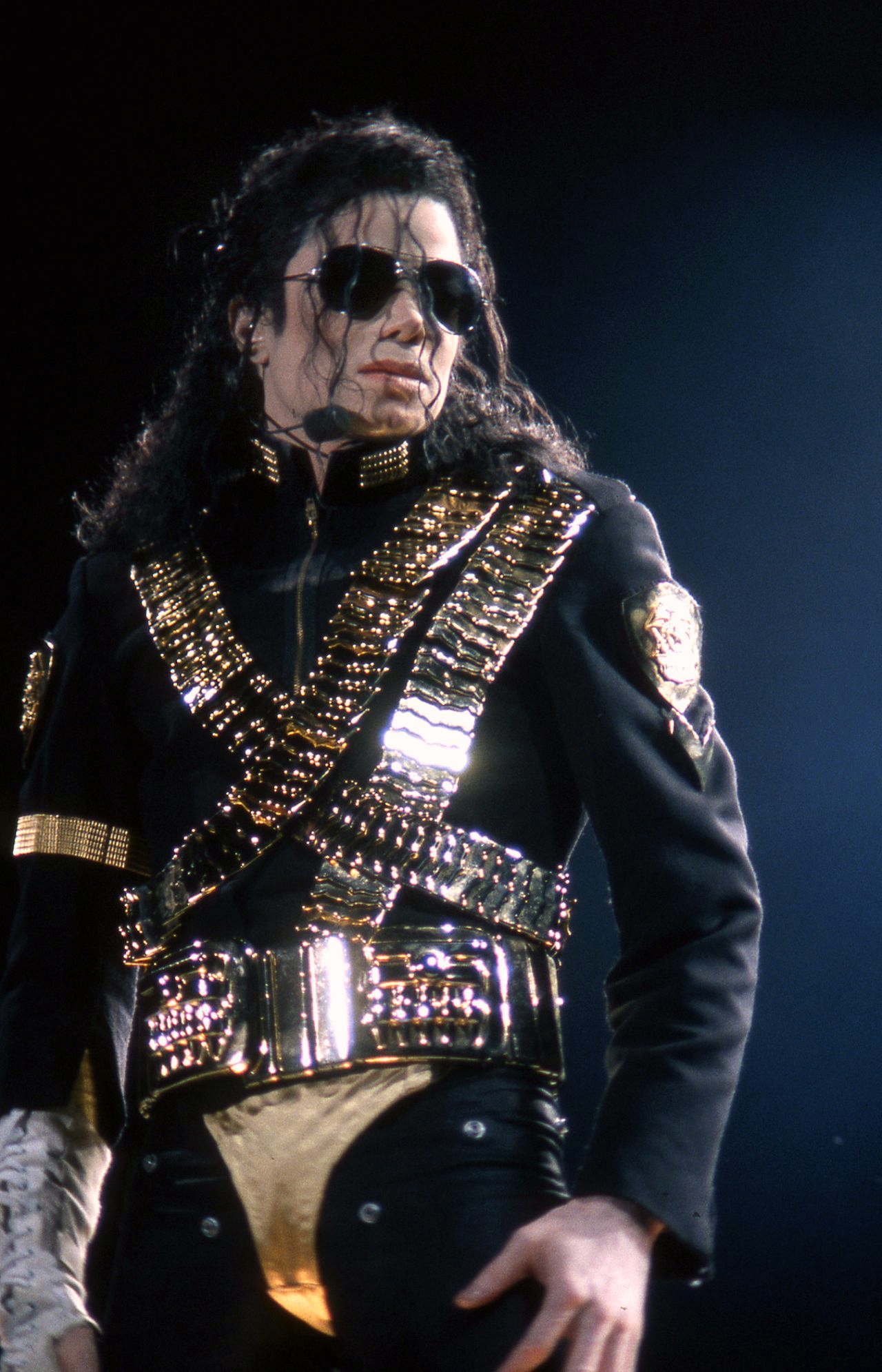 auteur Michael Jackson de la citation Donner à quelqu'un un morceau de votre coeur vaut plus que toute la richesse du monde.